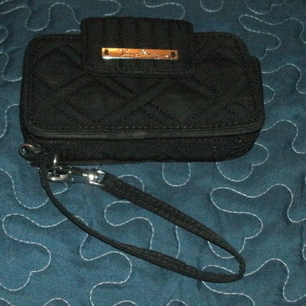 Vera Bradley Black Quilted Wristlet Wallet Snap & Zip Closure Multiple Pockets